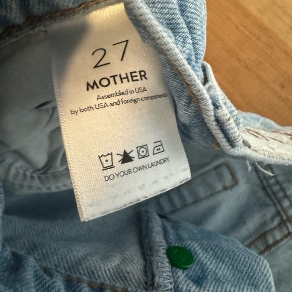 SNACKS Made in Los Angeles from Mother. - Picture 4 of 6